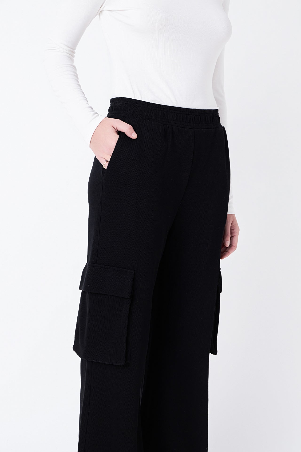 Wide Knit Pants with Pockets