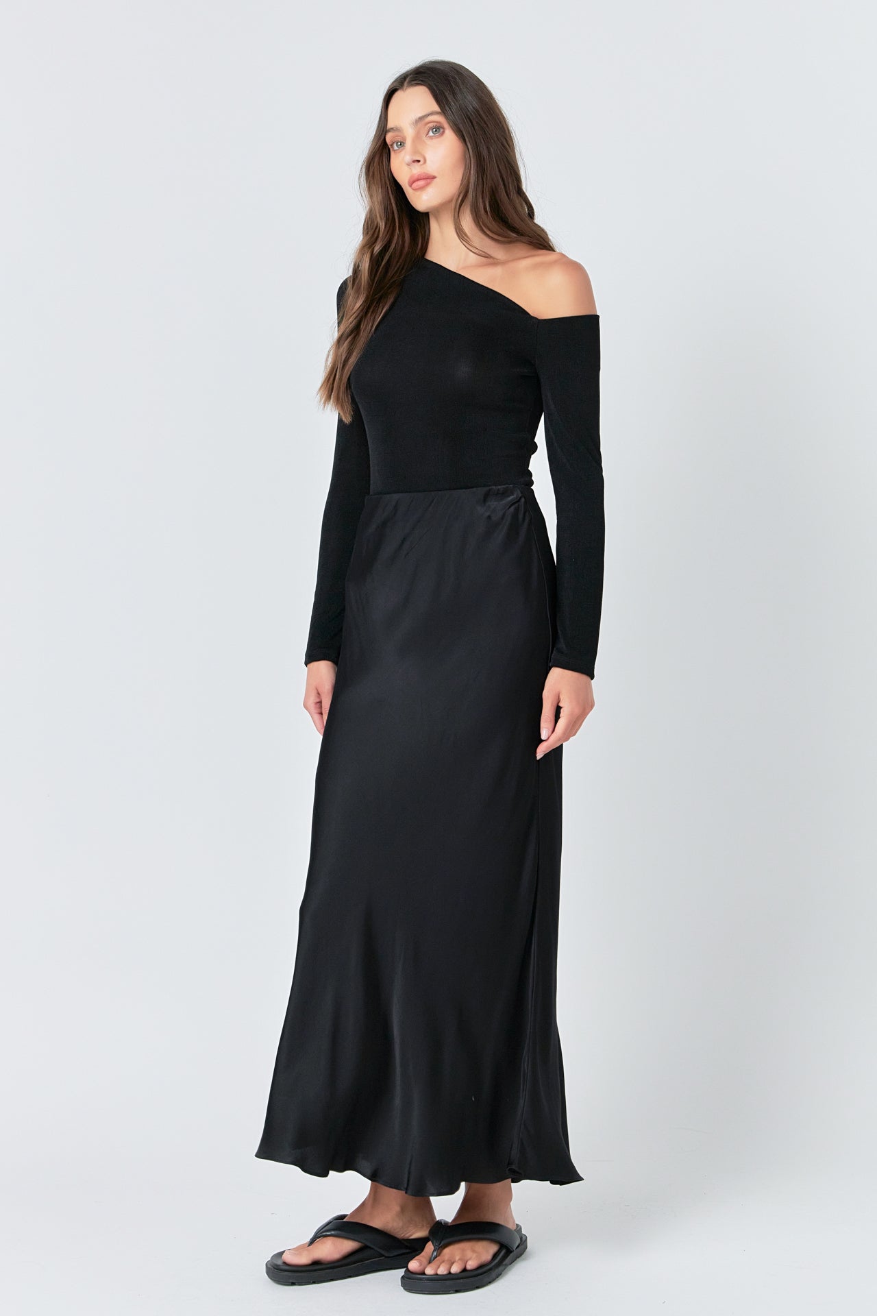 Asymmetric Shoulder Top