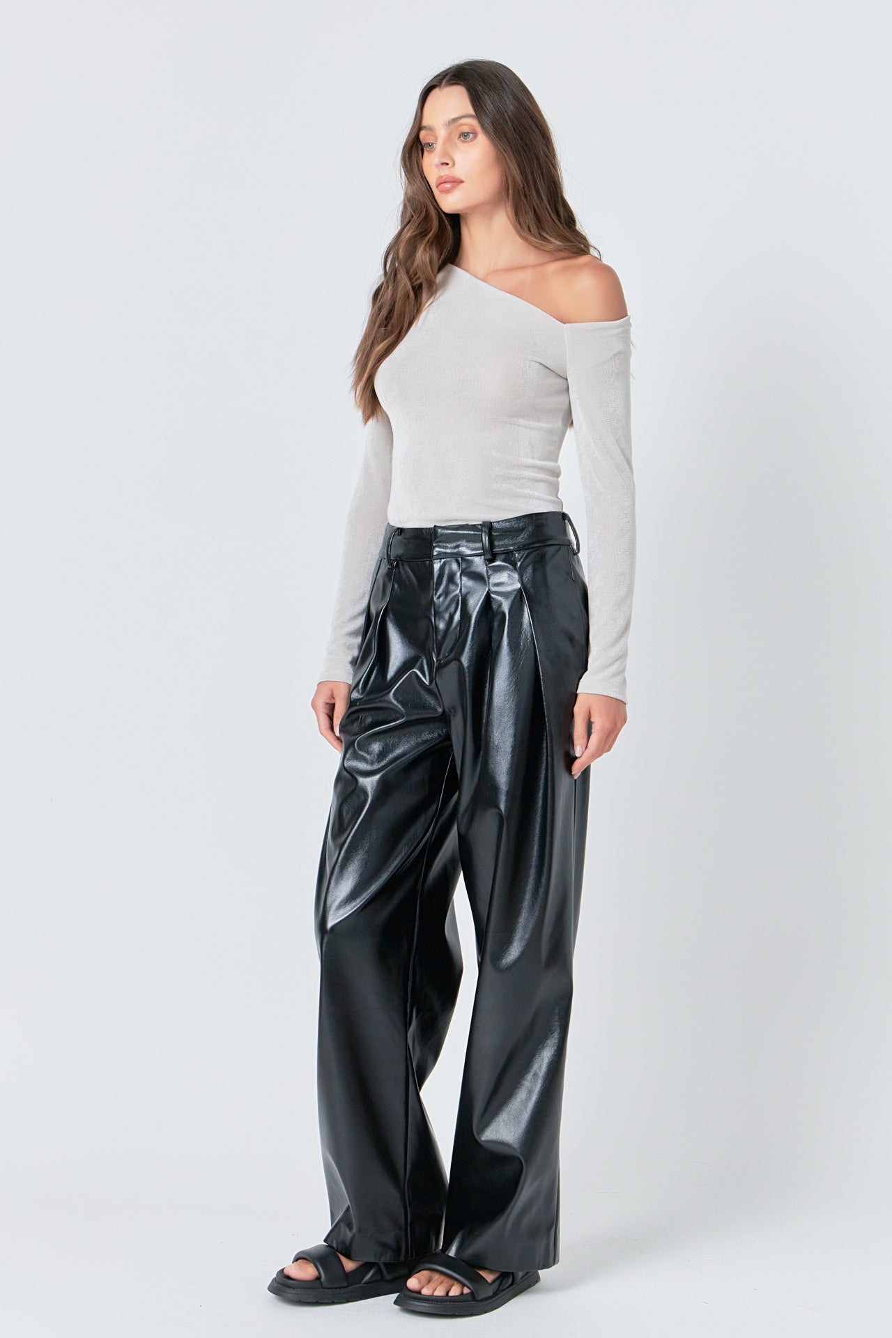 Asymmetric Shoulder Top