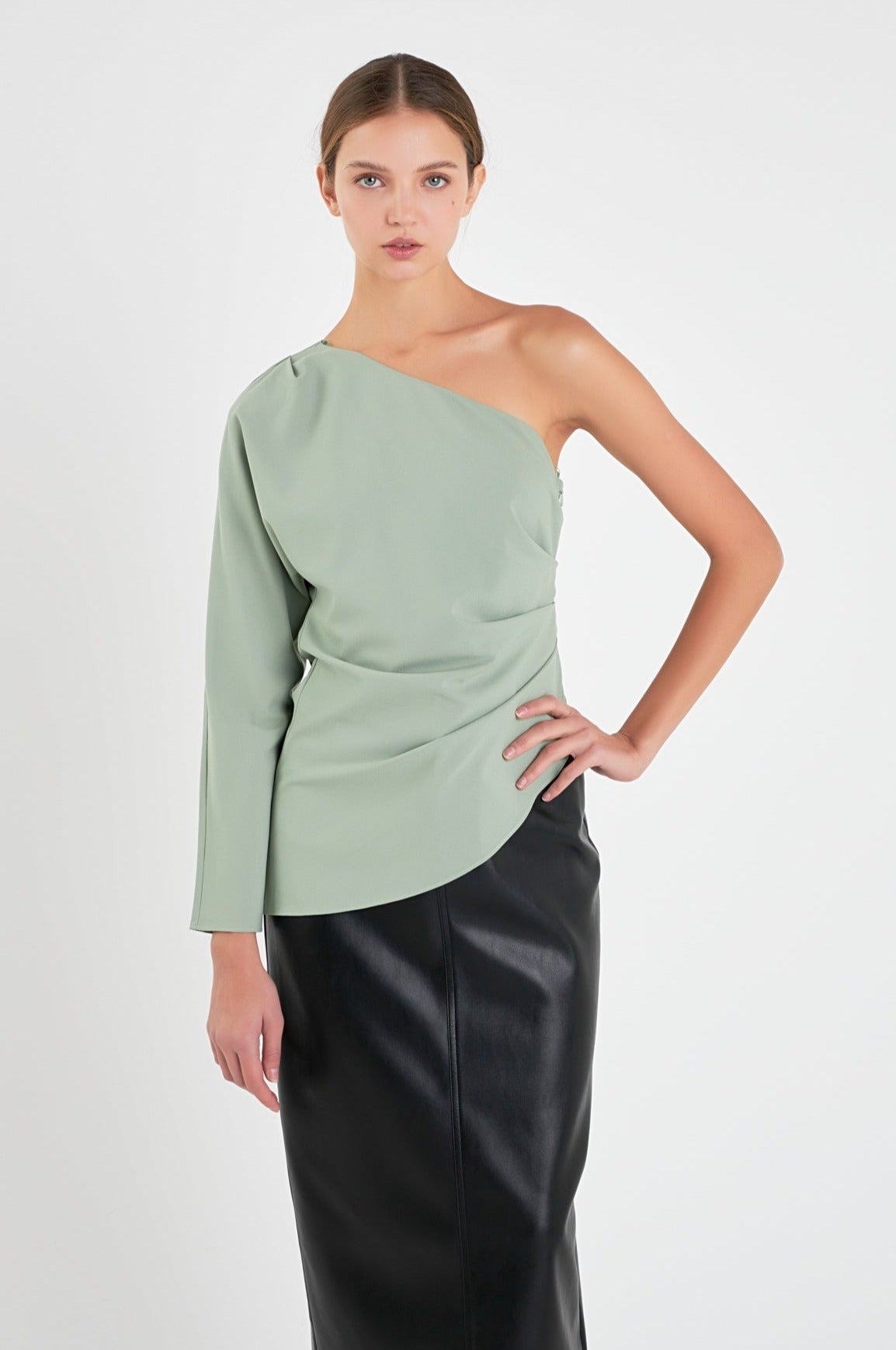 Asymmetric Ruched Top