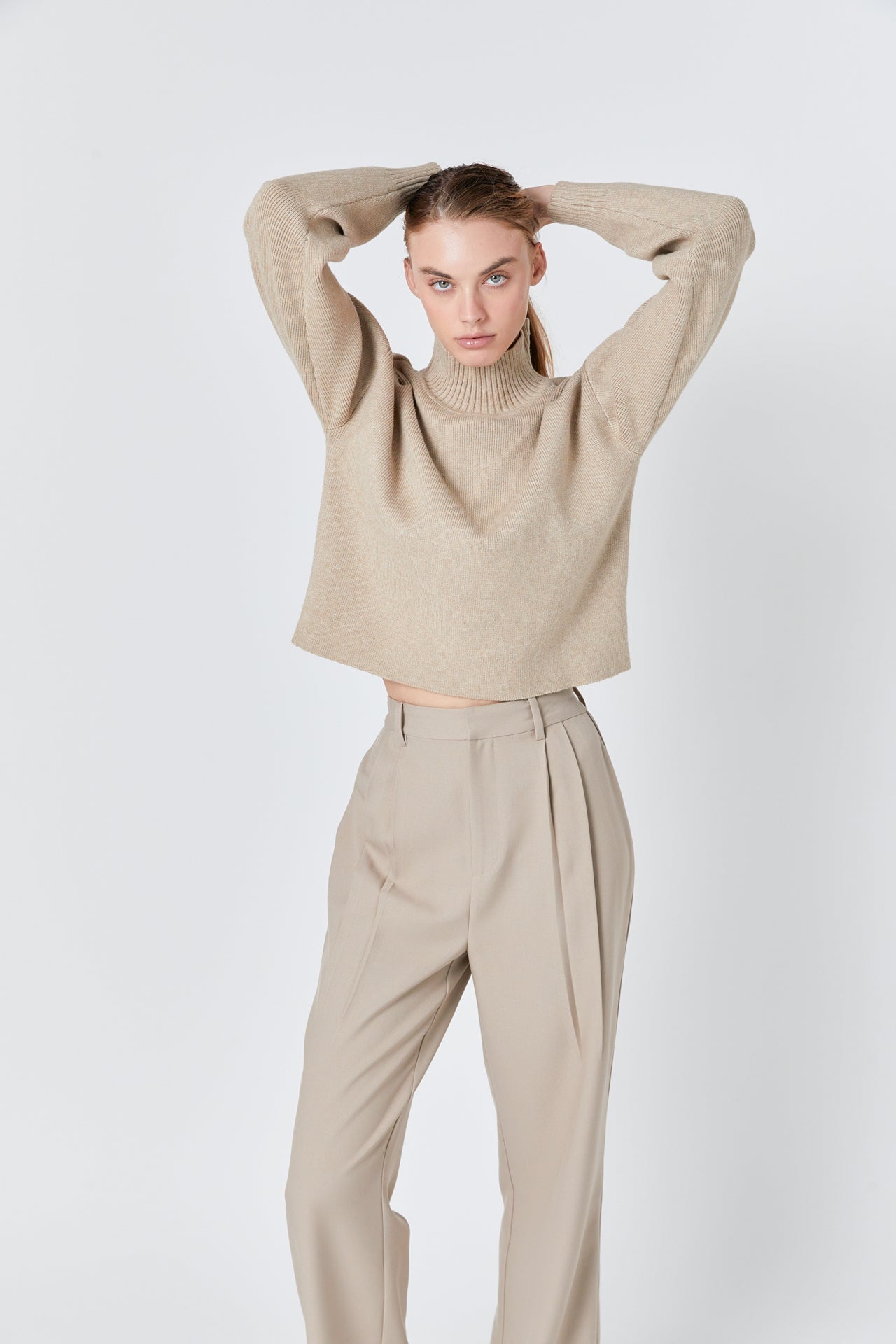 Pleated Wide Trousers