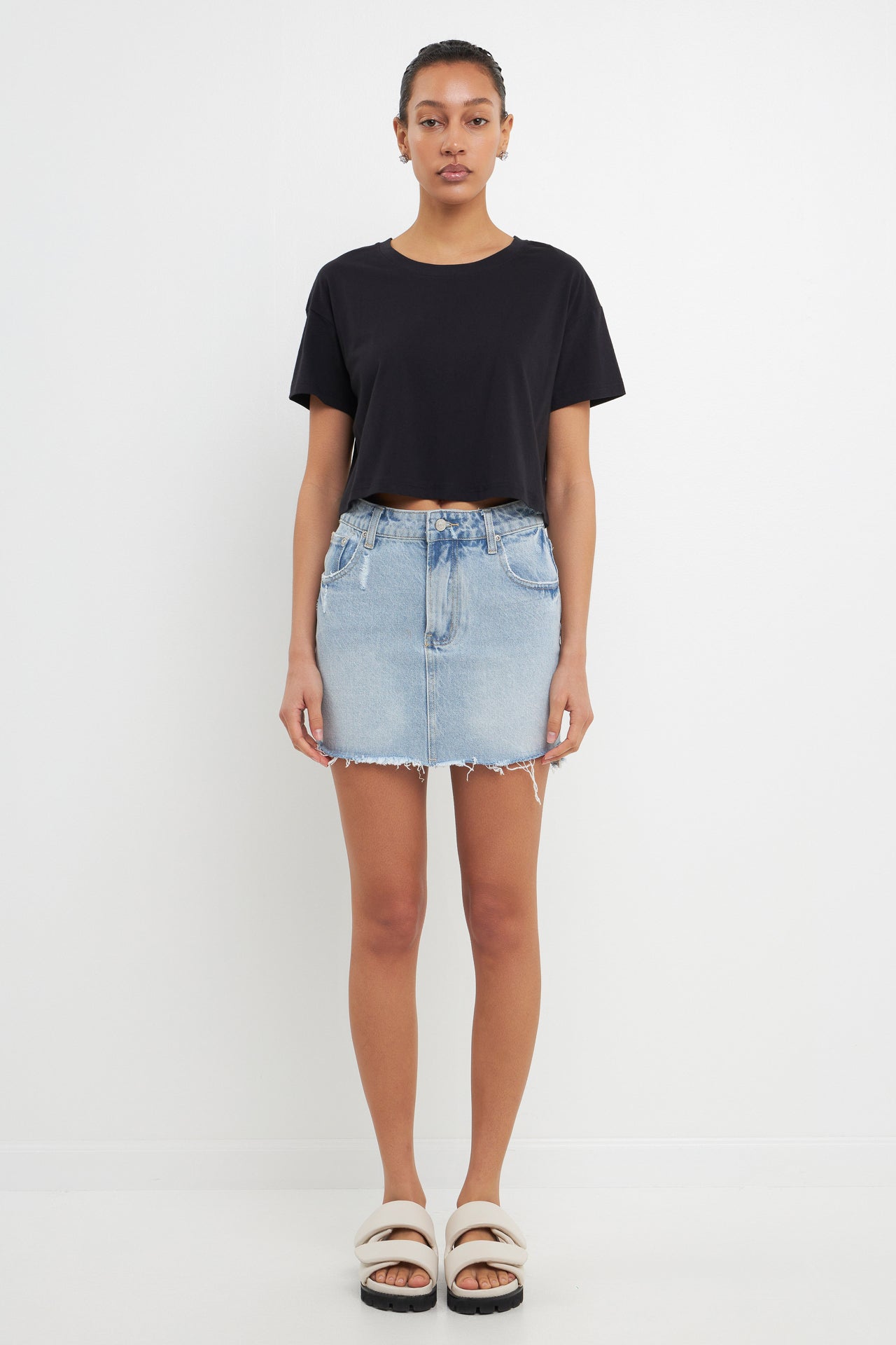 Cropped Basic T-Shirt
