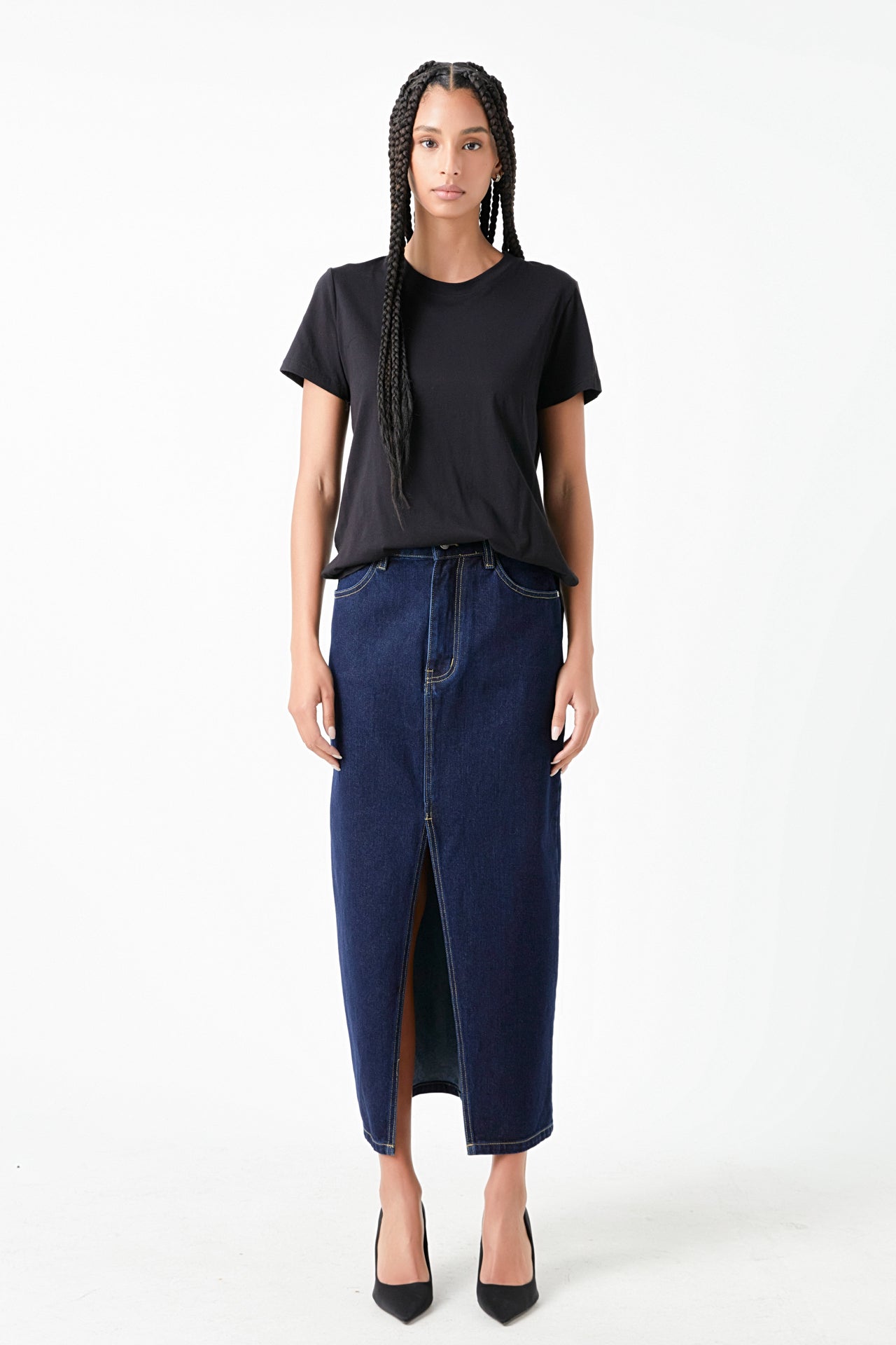 Classic Round Neck T-shirt With Round Hem