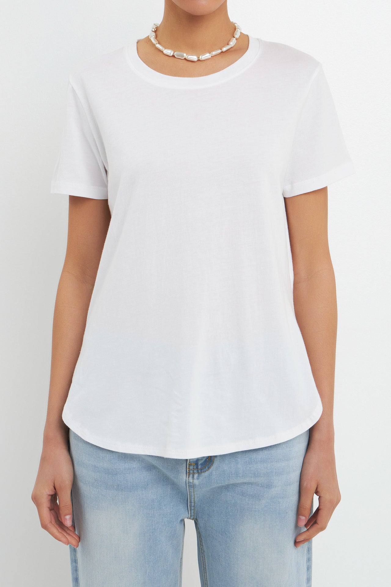 Classic Round Neck T-shirt With Round Hem