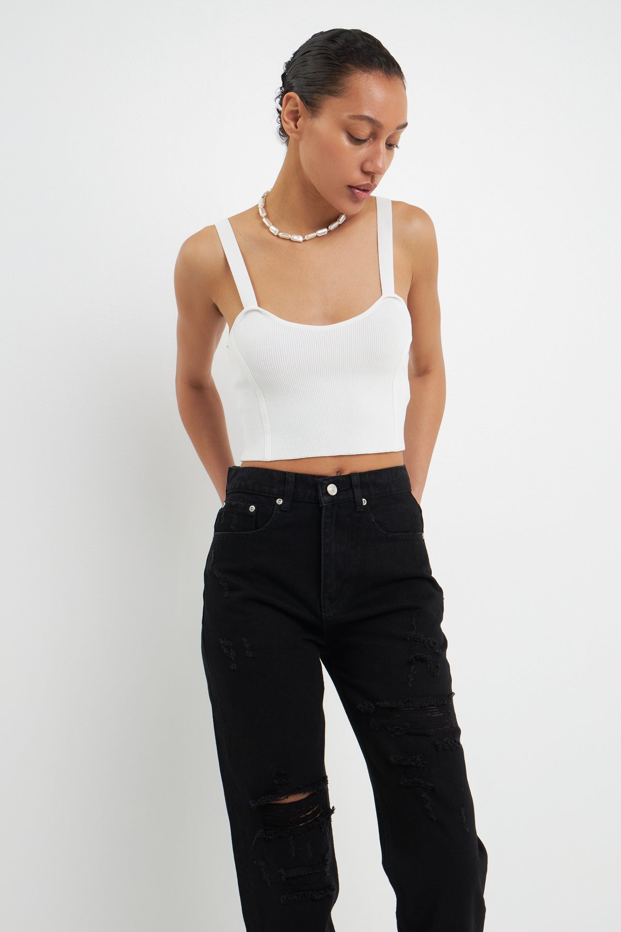 Distressed Straight Leg Jeans