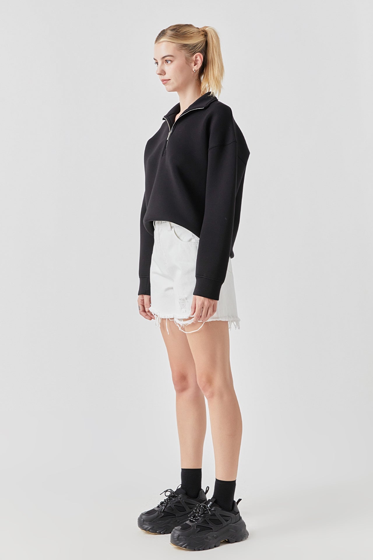 디스트로이드 헴 데님 쇼츠