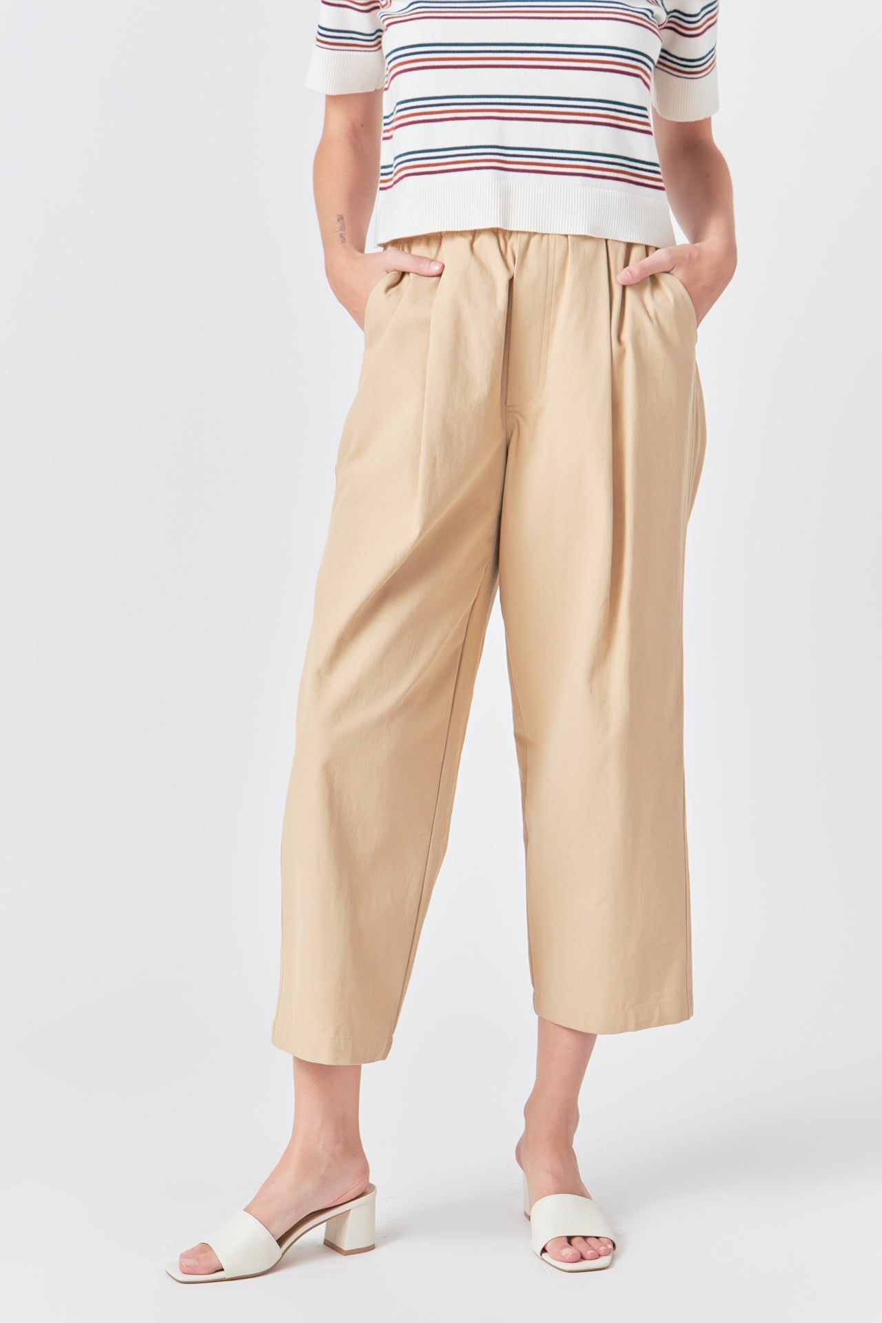 Wide Fit Cropped Pants