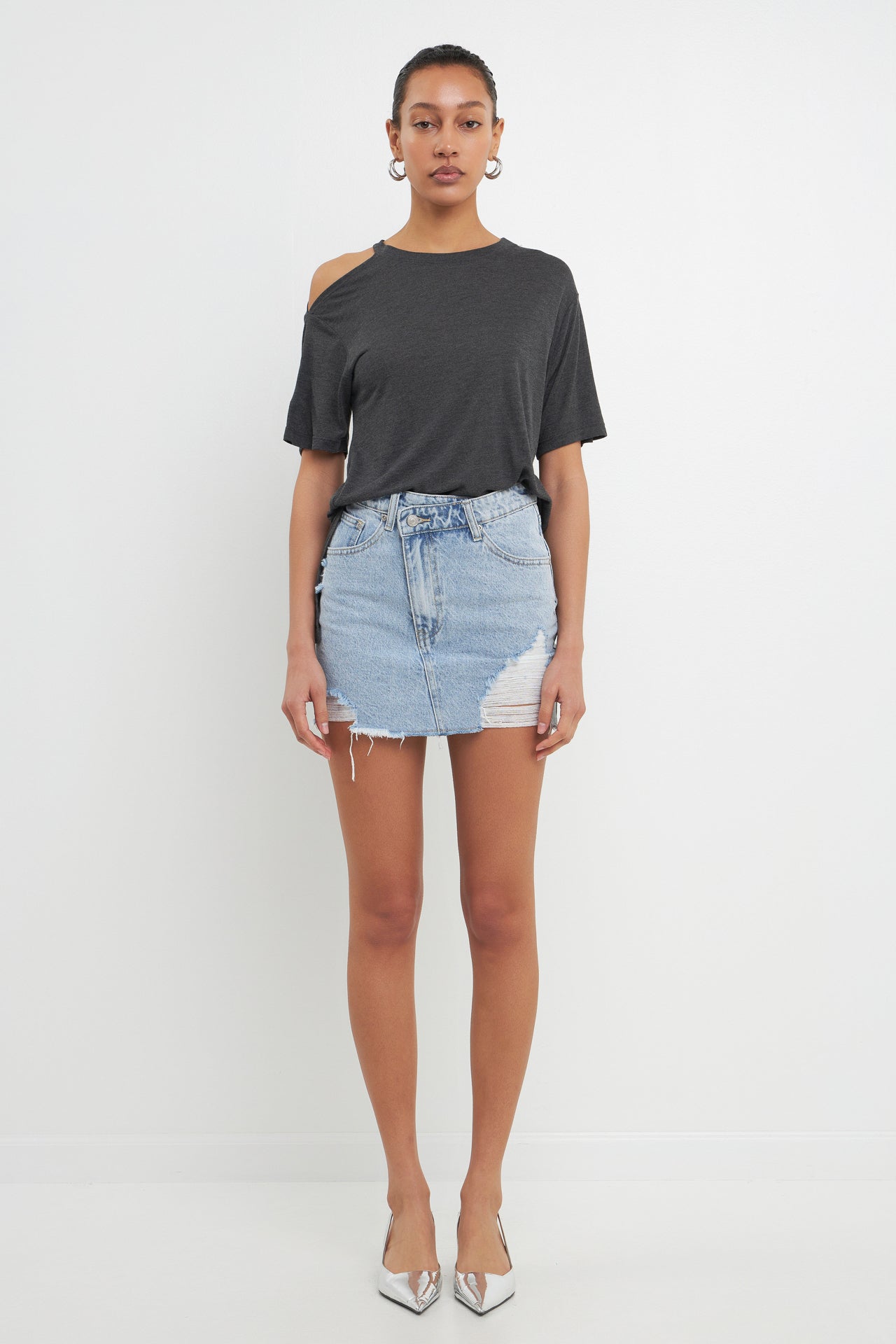 T-Shirt with Cutout Shoulder Detail