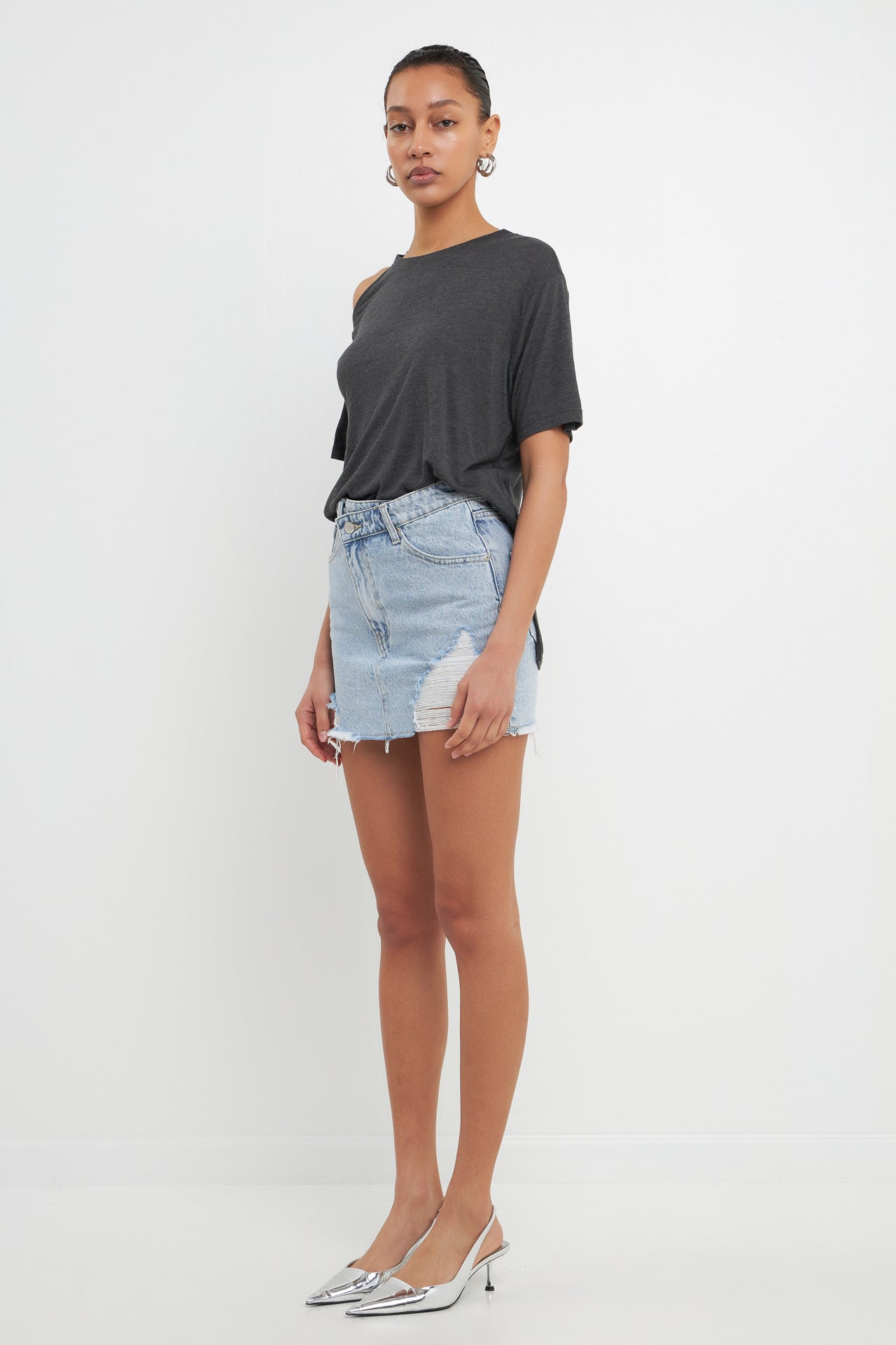 T-Shirt with Cutout Shoulder Detail