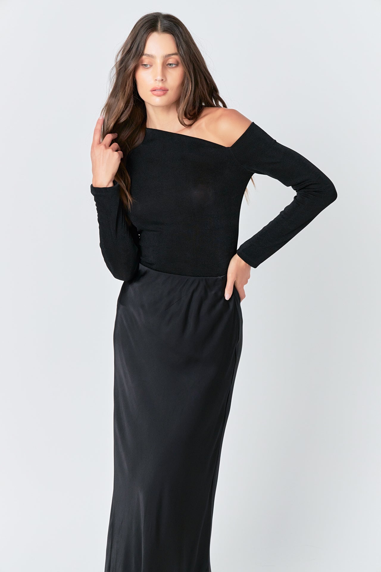 Asymmetric Shoulder Top