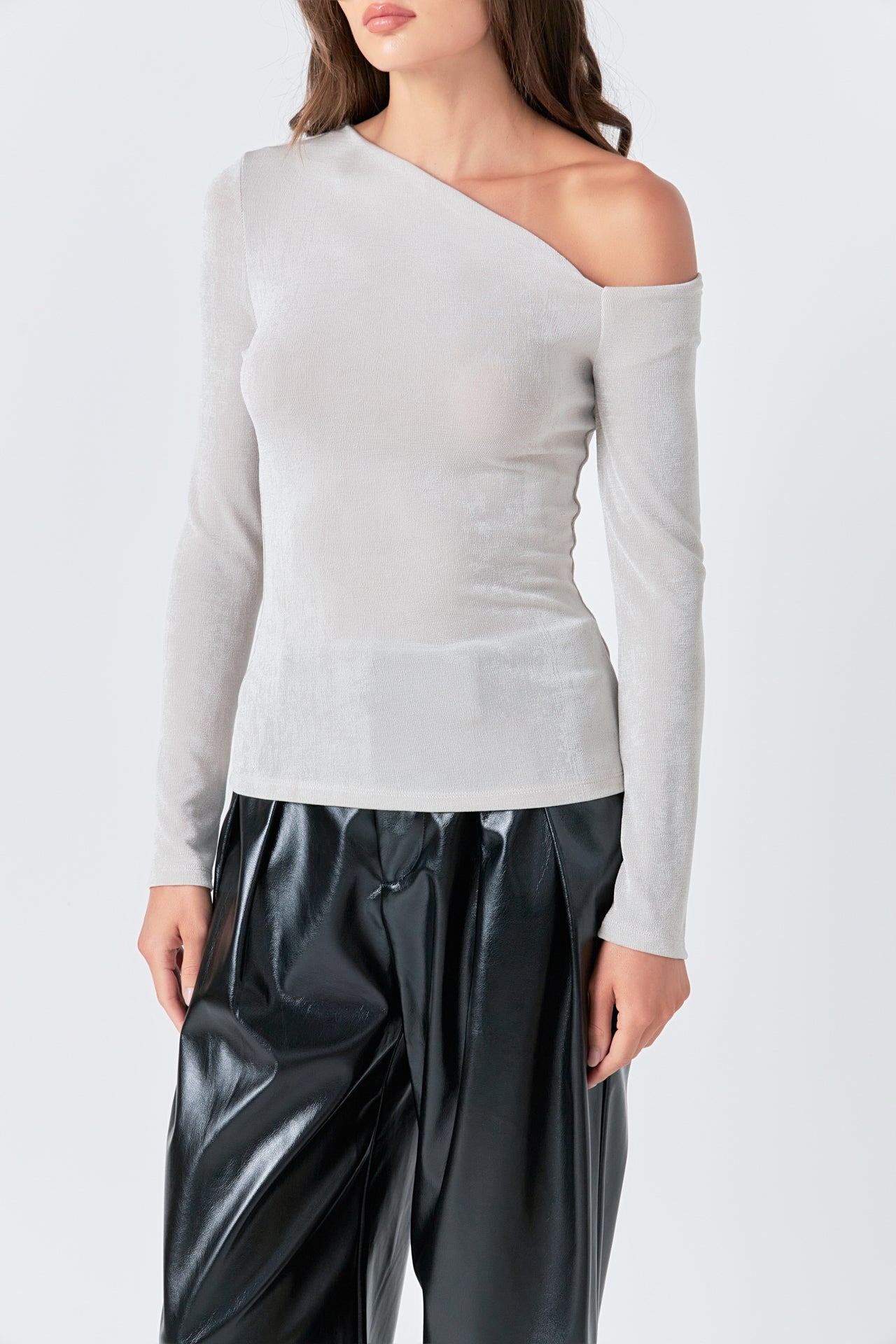 Asymmetric Shoulder Top