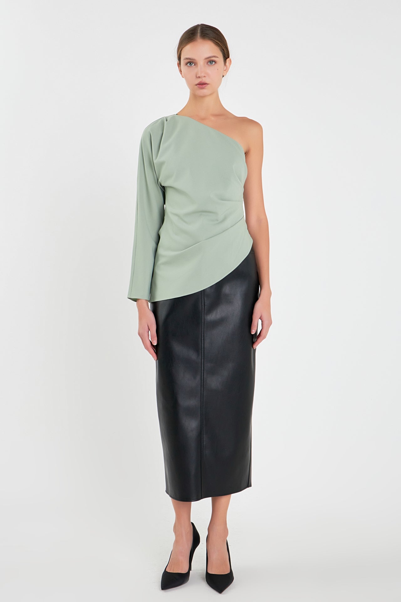 Asymmetric Ruched Top