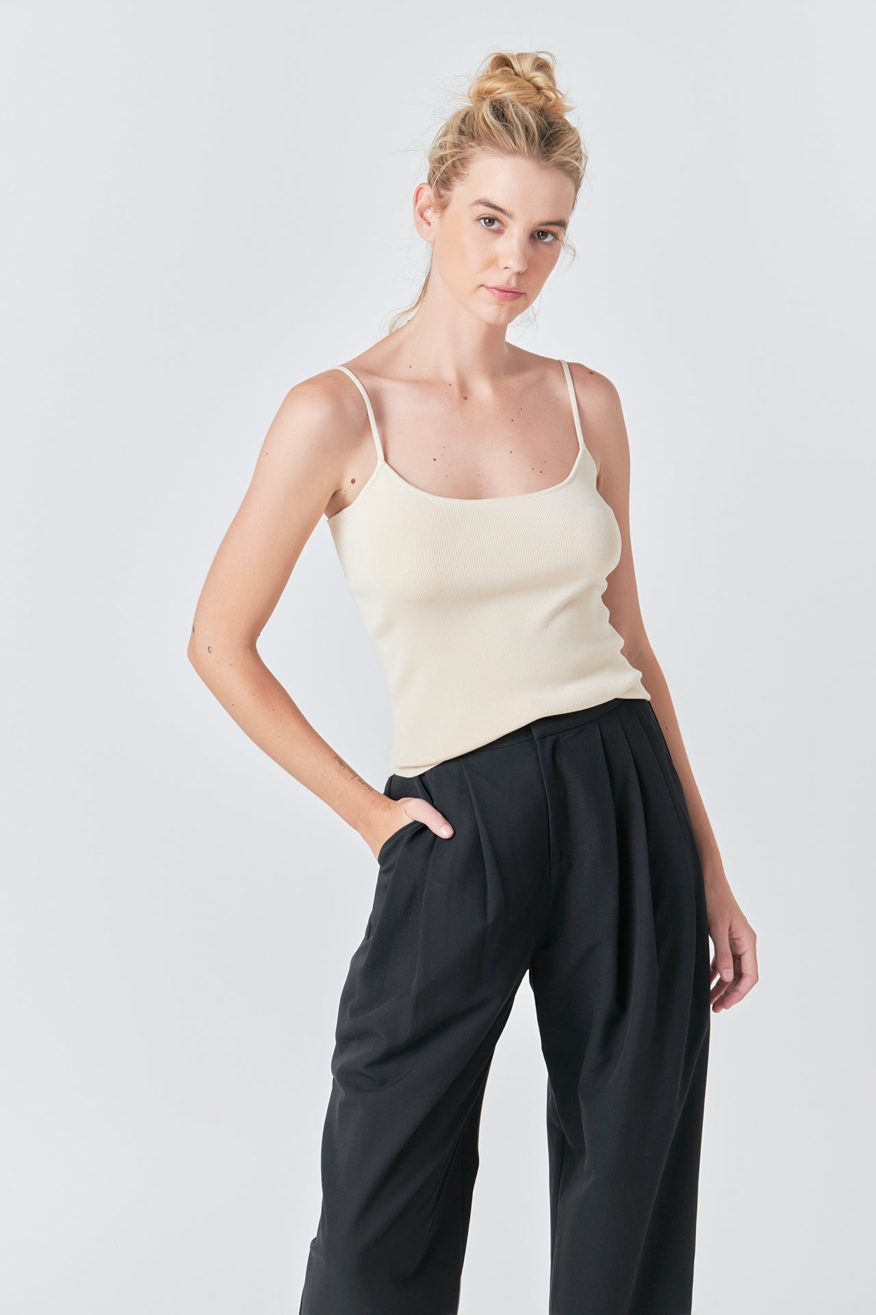 Round Hem Knit Tank Top