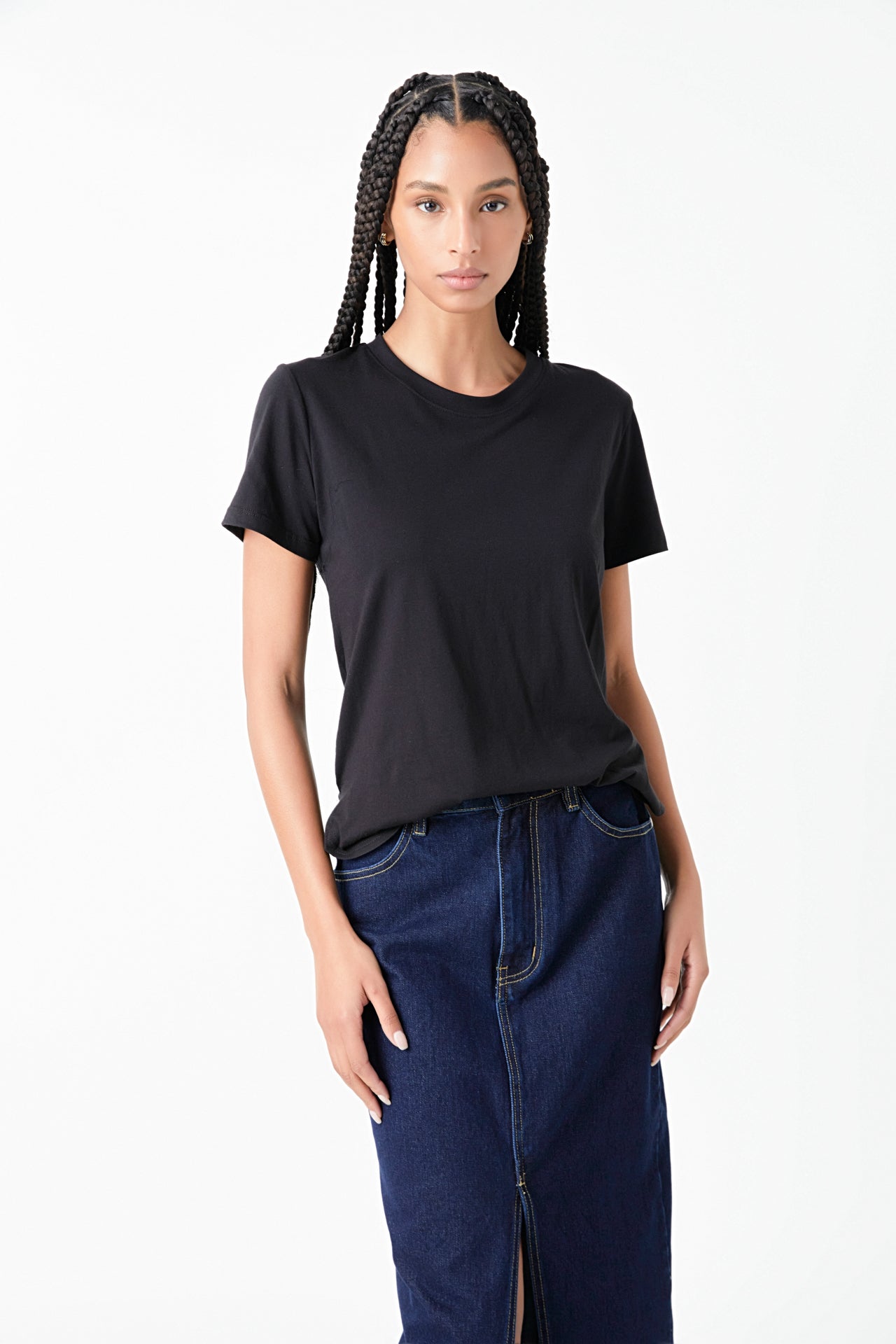 Classic Round Neck T-shirt With Round Hem