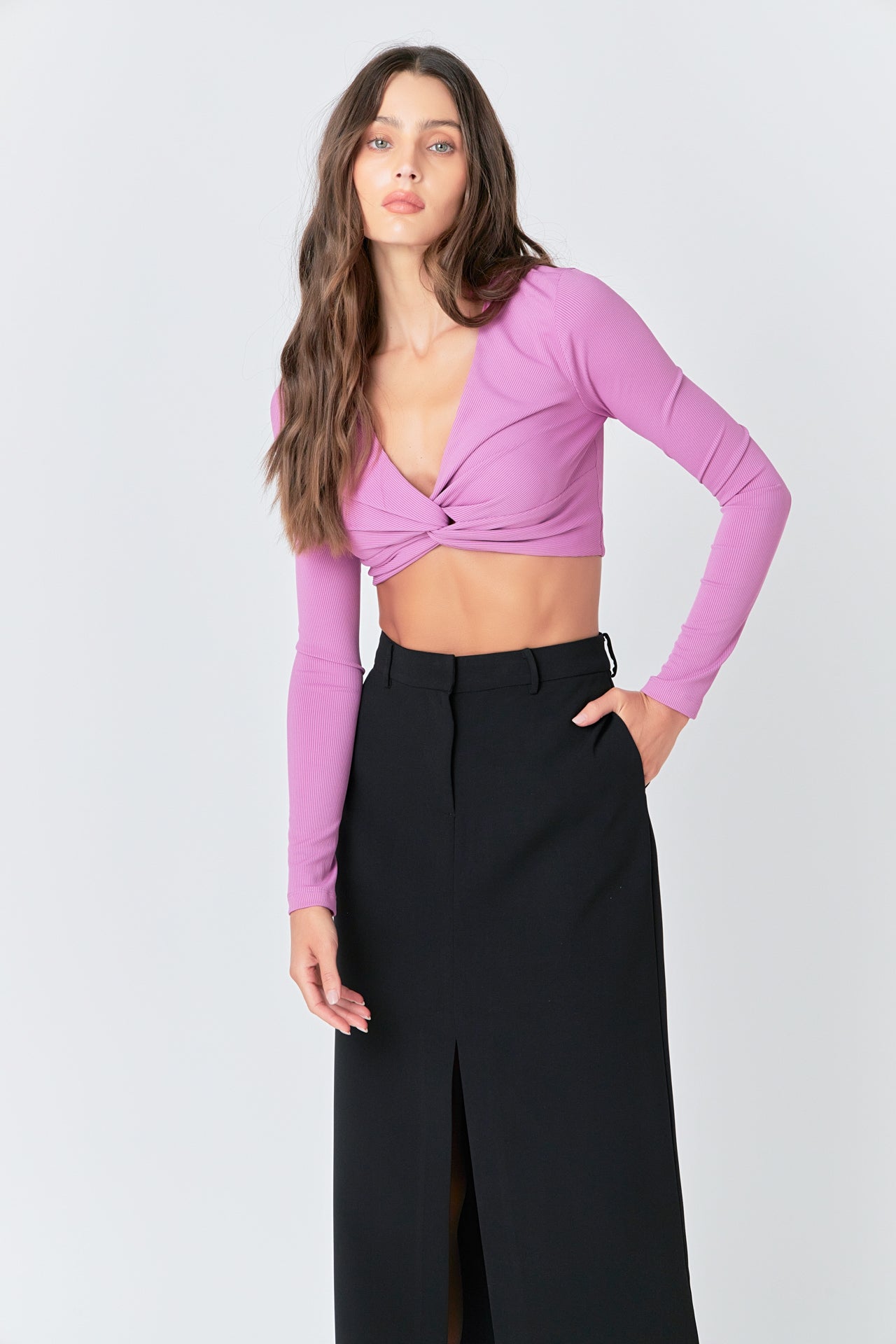 Front Twist Cropped Long Sleeve