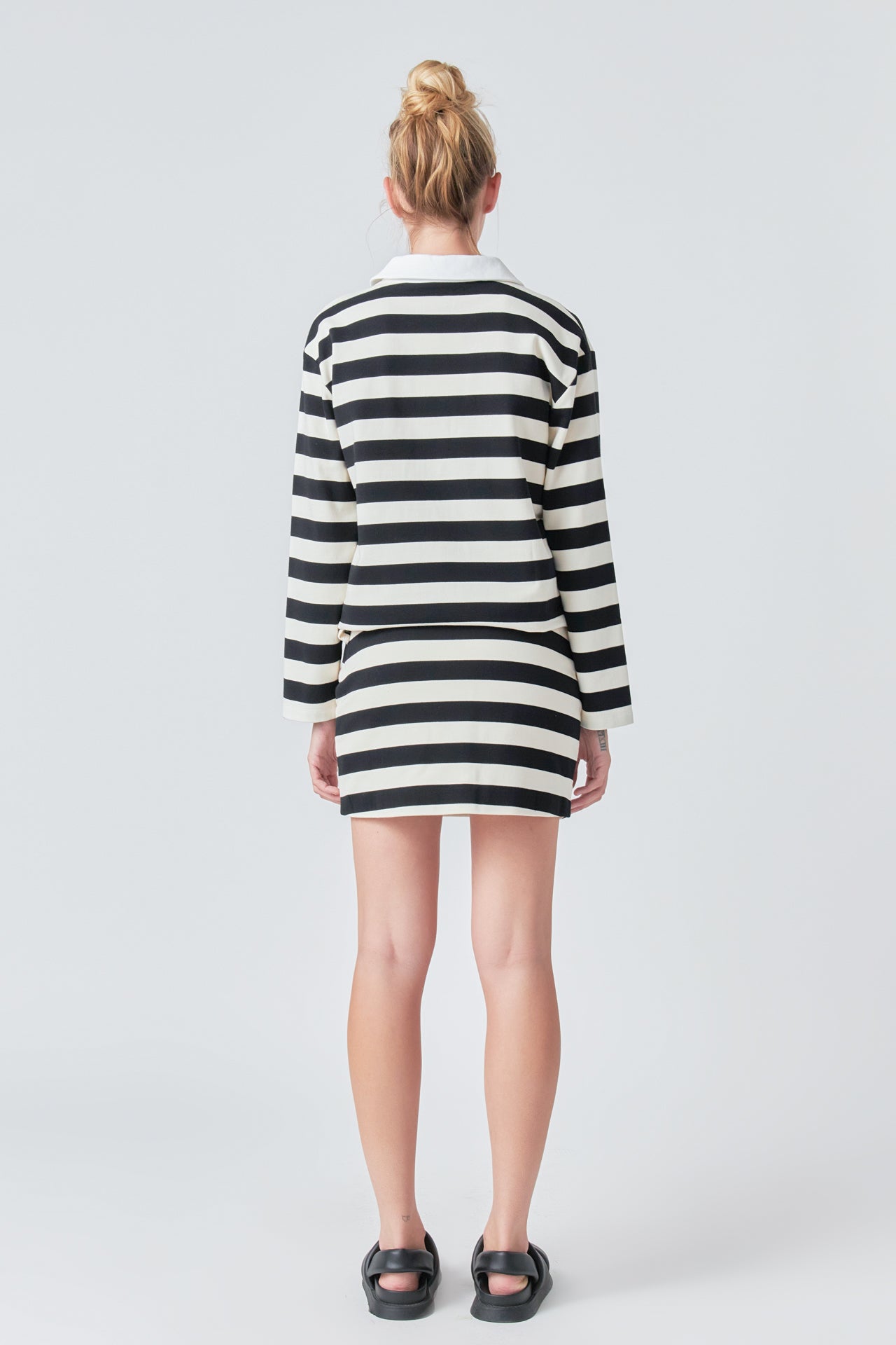 Stripe Collar Sweatshirt