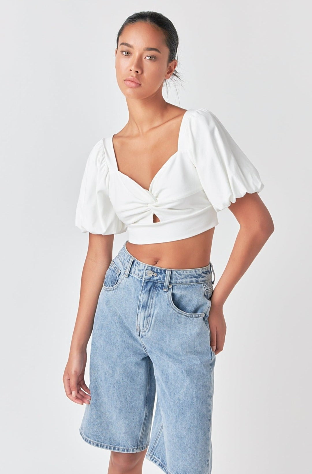 Knotted Top with Short Puff Sleeves