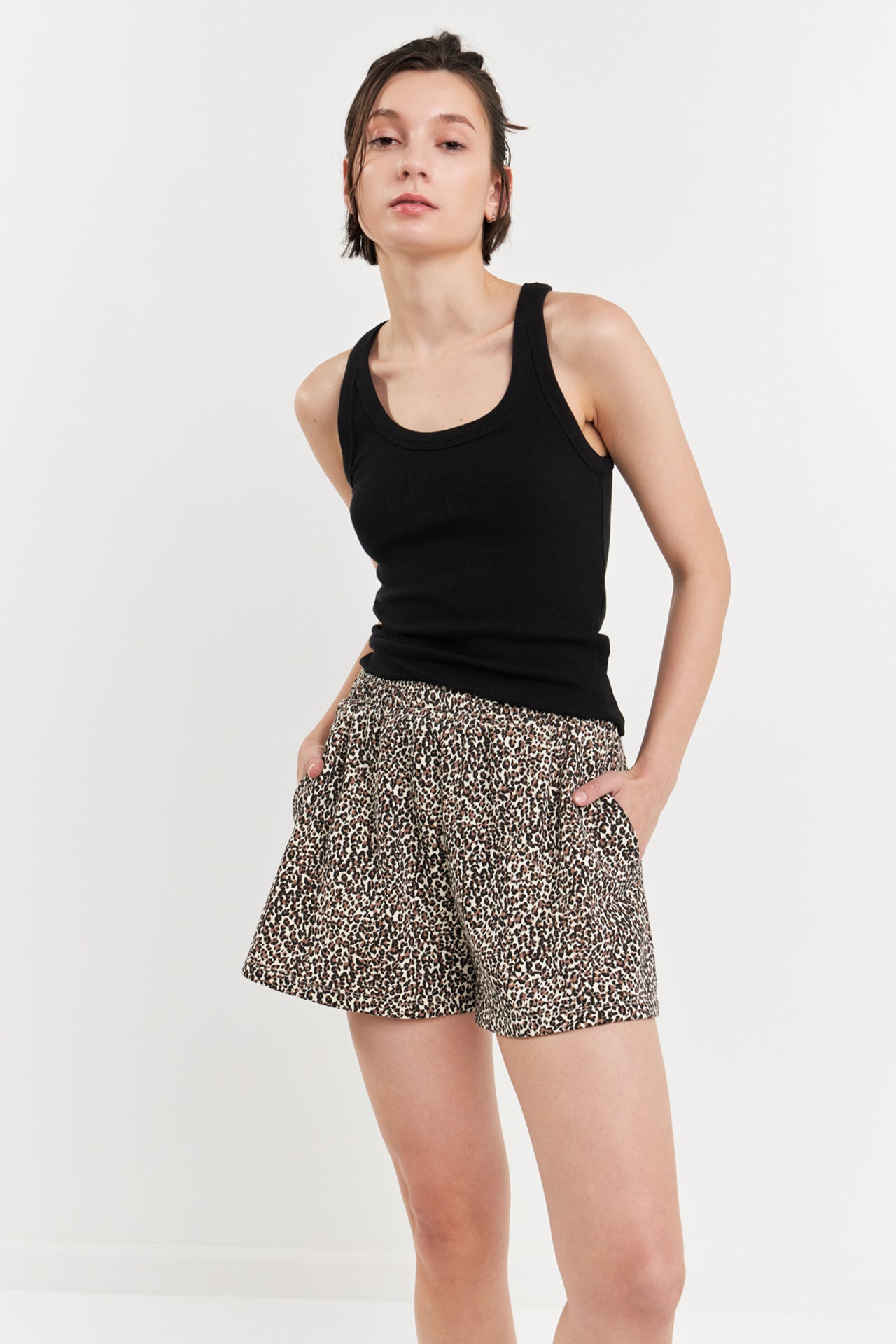 Pantalones cortos con estampado de leopardo